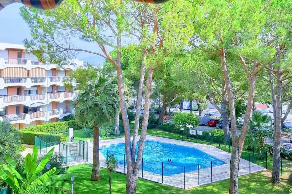 Апартаменти Farniente Riviera Мандельє-ла-Напуль Екстер'єр фото
